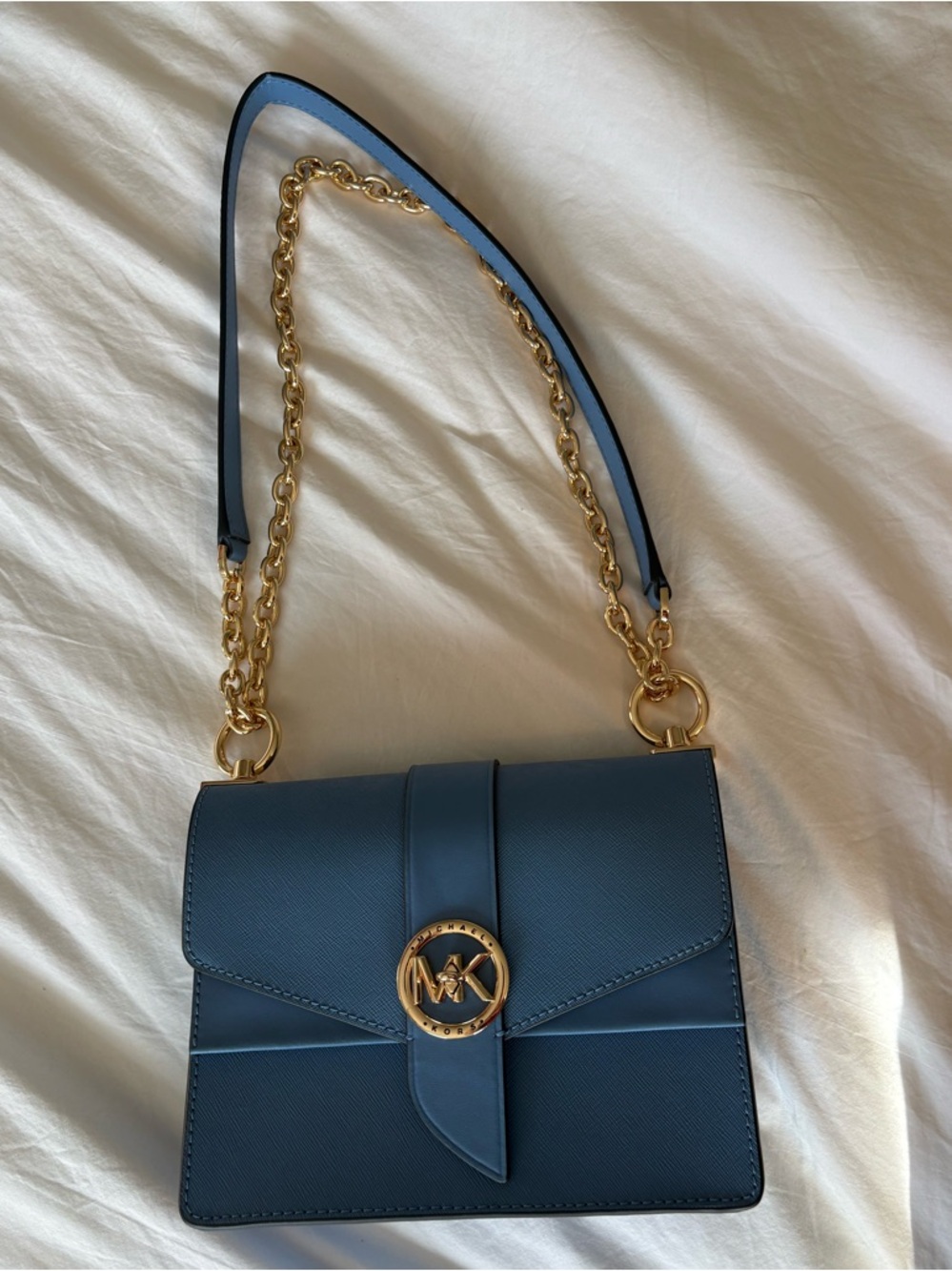 Never Used Michael Kors Blue Leather Shoulder Bag with Gold Chain